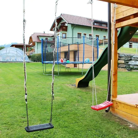 Pleasing In With Swimming Pool Appartamento Liebenfels