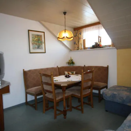 Pleasing In With Swimming Pool Appartamento Liebenfels